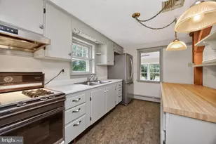 339 E Linfield Trappe Rd, Royersford, PA 19468 - Photo 13