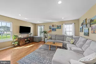 446 Pleasant Valley Dr, Conshohocken, PA 19428 - Photo 5