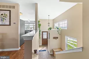 446 Pleasant Valley Dr, Conshohocken, PA 19428 - Photo 3