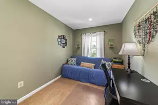 446 Pleasant Valley Dr, Conshohocken, PA 19428 - Photo 15