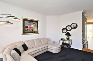 235 Pinecrest Ln, Lansdale, PA 19446 - Photo 5