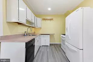 214 N Hills Ave, Glenside, PA 19038 - Photo 17