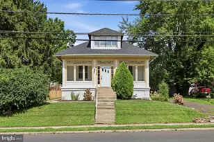 214 N Hills Ave, Glenside, PA 19038 - Photo 1