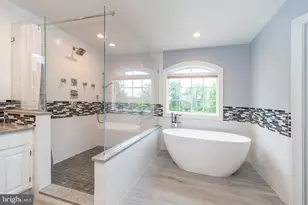 2560 Country View Ln, Harleysville, PA 19438 - Photo 47