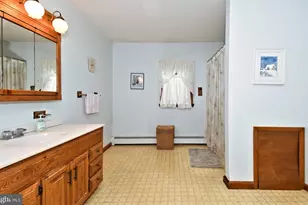500 Burton Rd, Oreland, PA 19075 - Photo 41