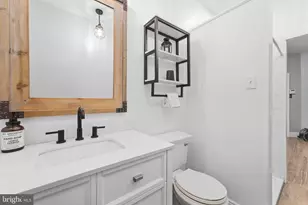 470 Creekview Dr, Harleysville, PA 19438 - Photo 17