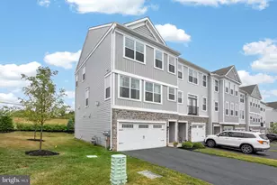 174 Larrabee Wy, Royersford, PA 19468 - Photo 1