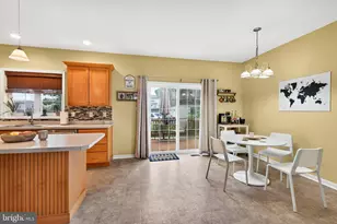 703 Green St, Bridgeport, PA 19405 - Photo 9