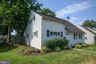 356 W Beech St, Pottstown, PA 19464 - Photo 3