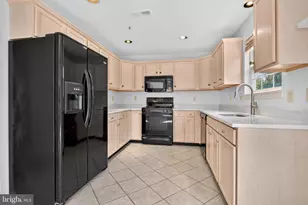 323 Glenn Rose Cir, King of Prussia, PA 19406 - Photo 7