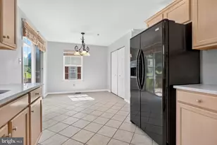 323 Glenn Rose Cir, King of Prussia, PA 19406 - Photo 5