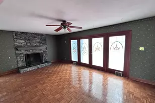2350 N Parkview Dr, West Norriton, PA 19403 - Photo 3