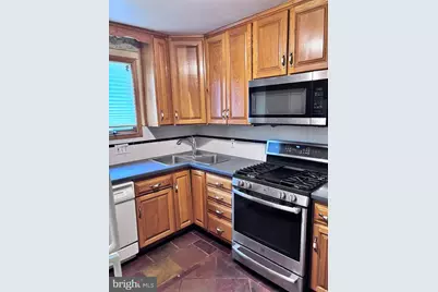 2350 N Parkview Drive, West Norriton, PA 19403 - Photo 9