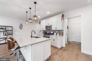 342 Ridgewood Dr, Royersford, PA 19468 - Photo 11