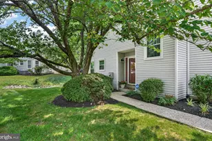 299 Carmen Dr, Collegeville, PA 19426 - Photo 3
