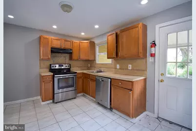 666 Manatawny Street, Pottstown, PA 19464 - Photo 5
