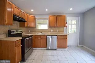 666 Manatawny St, Pottstown, PA 19464 - Photo 5