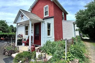 120 E Race St, Pottstown, PA 19464 - Photo 1