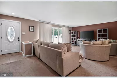 615 Hoyt Road, Huntingdon Valley, PA 19006 - Photo 5