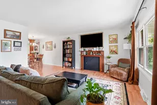33 N 4th St, Souderton, PA 18964 - Photo 5