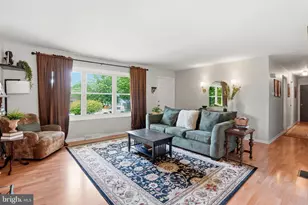 33 N 4th St, Souderton, PA 18964 - Photo 7