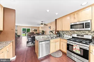 333 Norris Hall Ln, West Norriton, PA 19403 - Photo 3