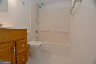 205B Cricklewood Cir, Lansdale, PA 19446 - Photo 11