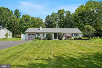 1121 W Thomas Road, Lansdale, PA 19446 - Photo 1