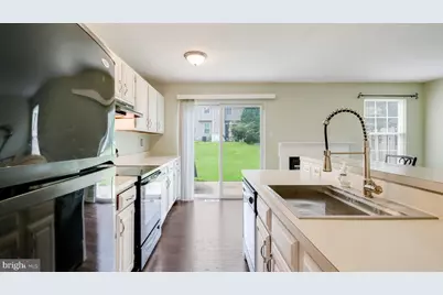 148 Pine Court, Norristown, PA 19401 - Photo 9