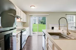 148 Pine Ct, Norristown, PA 19401 - Photo 9