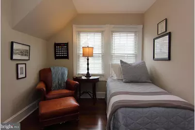 24 Thomas, Bryn Mawr, PA 19010 - Photo 35