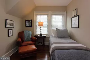 24 Thomas, Bryn Mawr, PA 19010 - Photo 35