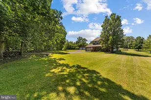 24 Hendricks Rd, Perkiomenville, PA 18074 - Photo 3