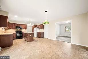 2426 Magnolia Dr, Gilbertsville, PA 19525 - Photo 11