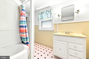 327 Summer St, Royersford, PA 19468 - Photo 11