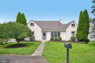 2144 Sunnyside Ave, Pottstown, PA 19464 - Photo 1