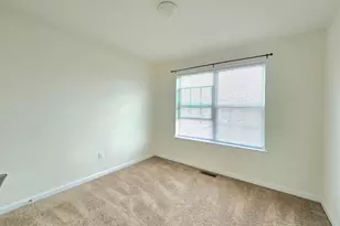 1045 Chapman Cir, Hatfield, PA 19440 - Photo 11