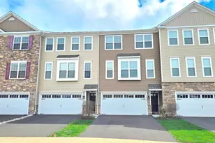 1045 Chapman Cir, Hatfield, PA 19440 - Photo 1