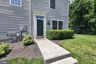 474 Stoneglen St, Collegeville, PA 19426 - Photo 3