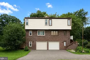 124 Hamlet Dr, King of Prussia, PA 19406 - Photo 1