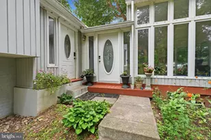 1132 Lindsay Ln, Rydal, PA 19046 - Photo 3