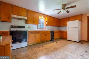 3106 Kutztown Rd, East Greenville, PA 18041 - Photo 7