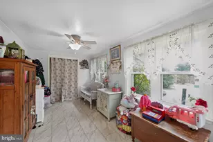 250 W King St, Pottstown, PA 19464 - Photo 11