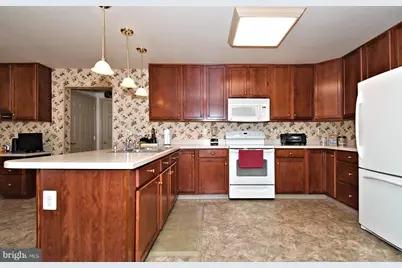 138 Arbour Court, North Wales, PA 19454 - Photo 9