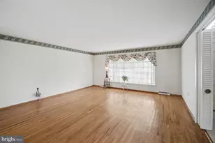 10 E Summit Ave, Telford, PA 18969 - Photo 31