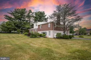 10 E Summit Ave, Telford, PA 18969 - Photo 5