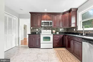1021 Laurence Dr, Blue Bell, PA 19422 - Photo 9