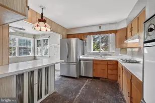 807 Yorktown St, Lansdale, PA 19446 - Photo 7