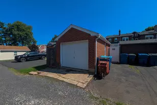 722 W 3rd St, Lansdale, PA 19446 - Photo 37