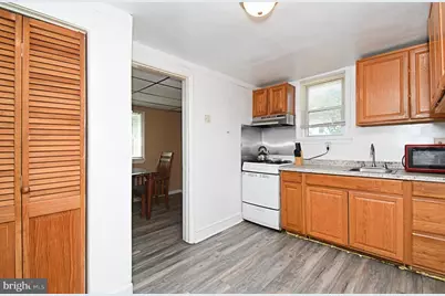 7323 School Lane #2ND FLOOR, Elkins Park, PA 19027 - Photo 13